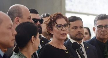  Ed Alves/CB/DA.Press