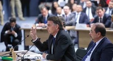 "Não tem indício nenhum. Era uma reunião que não era para ser gravada, era uma retórica, um desabafo. Peço desculpas. Eu não tinha intenção de afirmar nenhum desvio de conduta de vocês", disse Bolsonaro - (crédito: Antonio Augusto/STF)