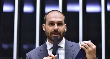 Eduardo Bolsonaro se disse perseguido e pedirá "asilo" ao governo dos Estados Unidos - (crédito: Zeca Ribeiro/Câmara dos Deputados)