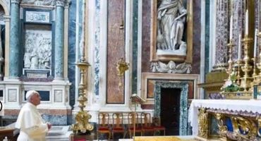 Papa Francisco Santa Maria Maggiore.jpeg