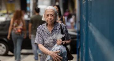 Fernanda Montenegro vive a protagonista do longa  • Reprodução/Globoplay