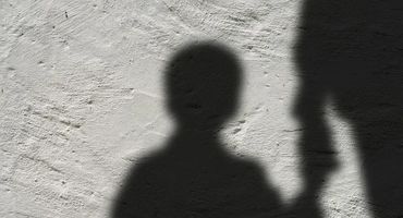 Mãe e filho foram agredidos por homem que foi preso em Arapiraca — Foto: SSP/SE