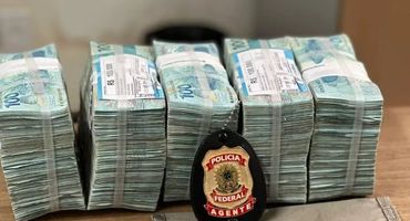 Polícia Federal apreendeu R$ 500 mil após denúncia de compra de voto em Maceió — Foto: Ascom/PF