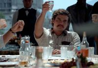 Wagner Moura no papel de Pablo Escobar em "Narcos": colombiano comandou o cartel que industrializou o narcotráfico e seduziu boa parte da sociedade do país (Reprodução da web)