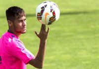 Neymar vem trabalhando para fortalecer o físico no Barça 