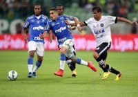 Volantes Arouca e Gabriel tentaram criar as chances do Palmeiras